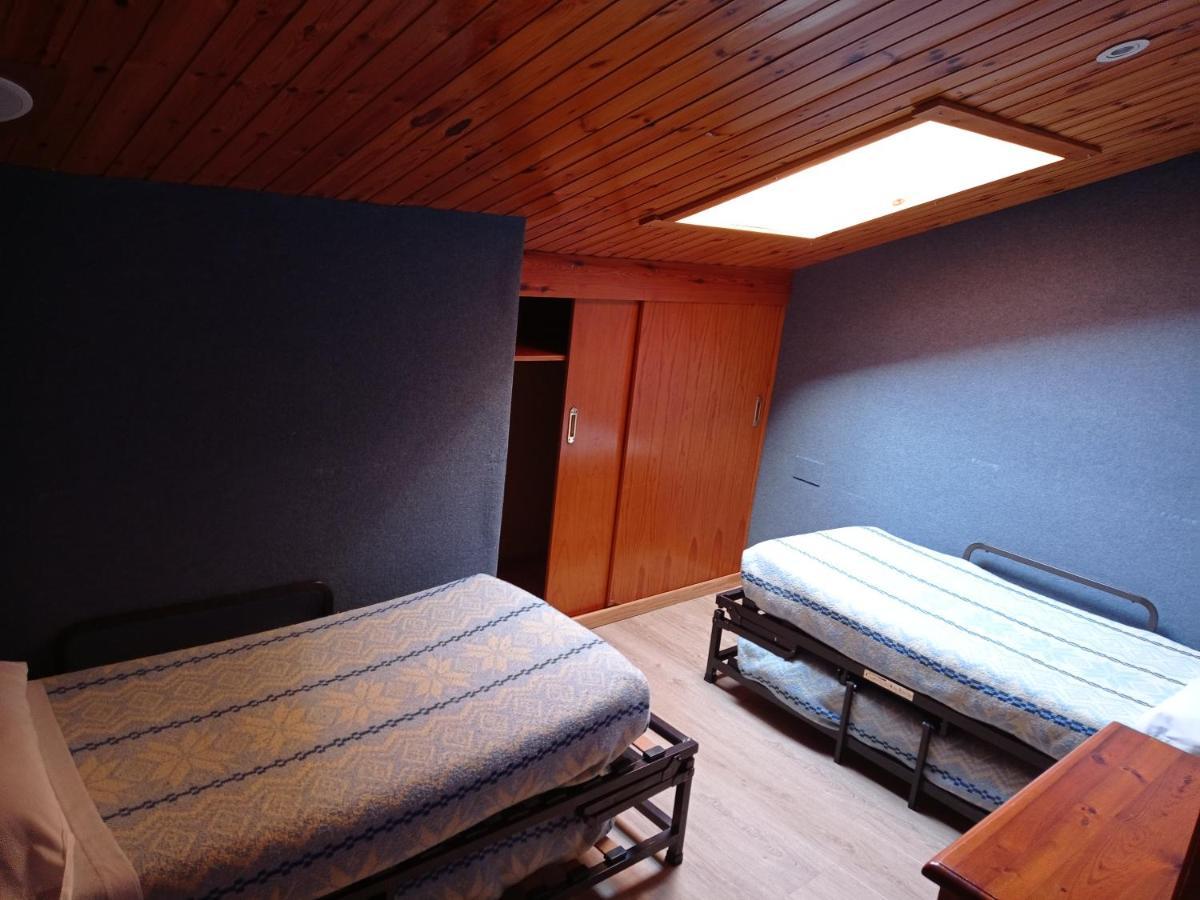 Alberg Residencia Esportiva Els Isards La Molina  Exteriör bild