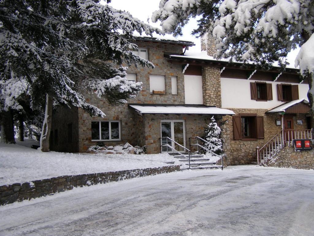 Alberg Residencia Esportiva Els Isards La Molina  Exteriör bild