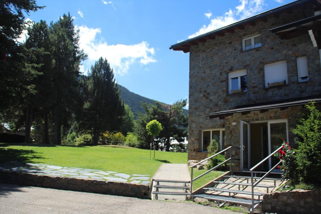 Alberg Residencia Esportiva Els Isards La Molina  Exteriör bild